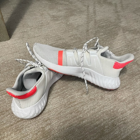 Adidas Tubular Dusk ‘White Solar Red’ - Picture 1 of 4